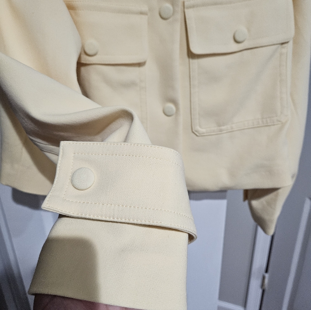 Express Cropped Button Jacket - Picture 2 of 4